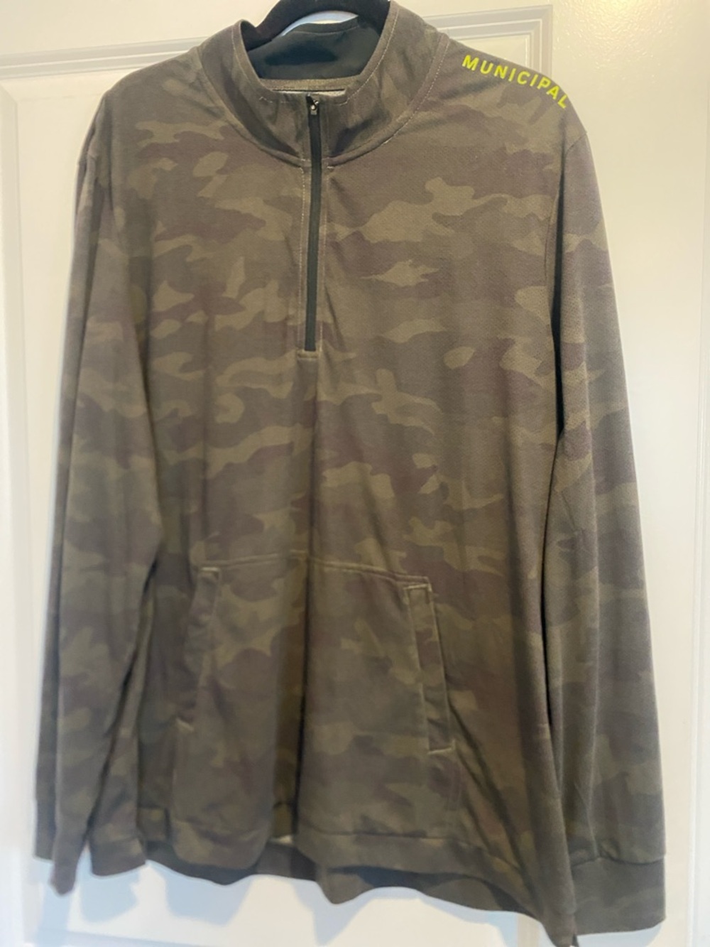 Municipal 1/4 zip pullover XL